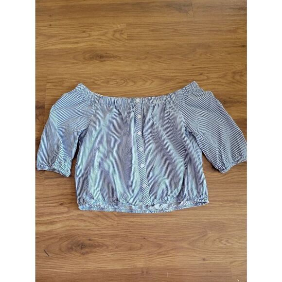 Set‎ of tops - Picture 2 of 10